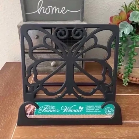 HTF Very Rare New Pioneer Woman Butterfly Cast Iron Cookbook Holder